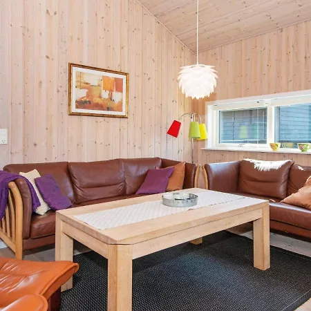Дом отдыха Three-bedroom Holiday In Ulfborg 23 *