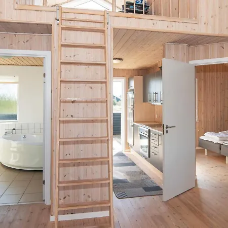 Дом отдыха Three-bedroom Holiday In Ulfborg 23 *